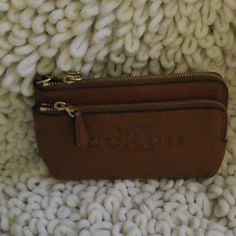 COACH HANDBAGS - Picture 2 of 6